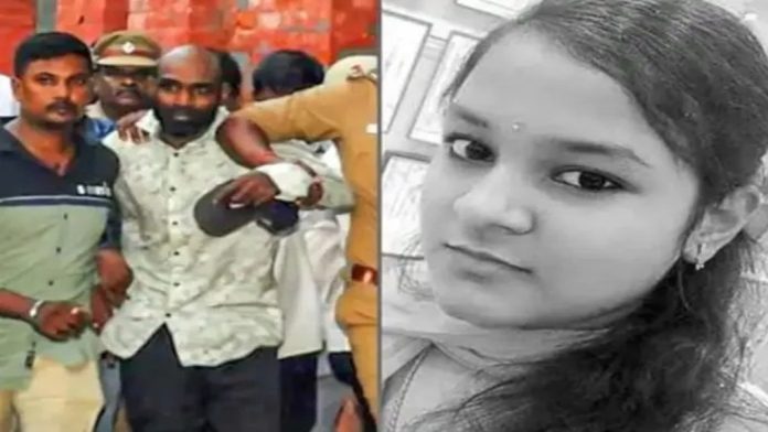 പെൺകുട്ടിയെ ഓടുന്ന ട്രെയിനിന് മുന്നിൽ തള്ളിയിട്ട് കൊലപ്പെടുത്തി ; പ്രതിക്ക് വധശിക്ഷ പെൺകുട്ടിയെ ഓടുന്ന ട്രെയിനിന് മുന്നിൽ തള്ളിയിട്ട് കൊലപ്പെടുത്തി ; പ്രതിക്ക് വധശിക്ഷ