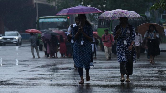 സംസ്ഥാനത്ത് ഒറ്റപ്പെട്ടയിടങ്ങളിൽ നേരിയ മഴയ്ക്ക് സാധ്യത സംസ്ഥാനത്ത് ഒറ്റപ്പെട്ടയിടങ്ങളിൽ നേരിയ മഴയ്ക്ക് സാധ്യത