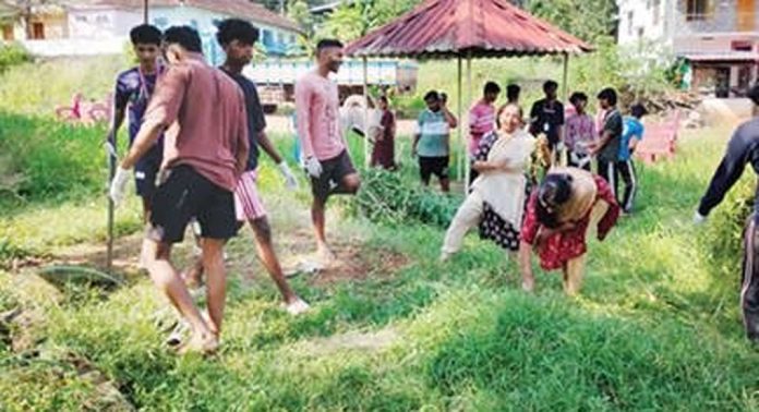 ആറന്മുള കോളേജ് ഓഫ് എൻജിനീയറിങ് ഡിപ്ലോമാ വിഭാഗത്തിന്റെ സപ്തദിനക്യാമ്പ് സമാപിച്ചു ആറന്മുള കോളേജ് ഓഫ് എൻജിനീയറിങ് ഡിപ്ലോമാ വിഭാഗത്തിന്റെ സപ്തദിനക്യാമ്പ് സമാപിച്ചു