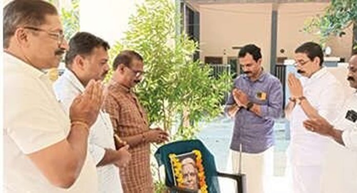 സുഗതകുമാരിയുടെ സ്മൃതിദിനം ആചരിച്ചു സുഗതകുമാരിയുടെ സ്മൃതിദിനം ആചരിച്ചു