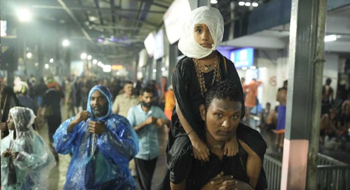സന്നിധാനത്ത് മഴ തുടരുന്നു സന്നിധാനത്ത് മഴ തുടരുന്നു