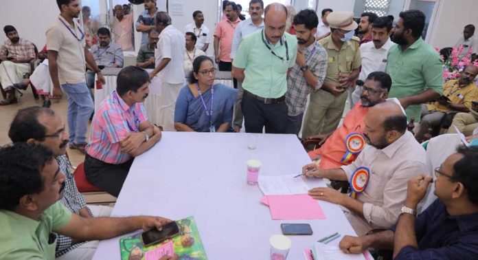സംരംഭകര്ക്ക് കൈത്താങ്ങായി മന്ത്രി പി. രാജീവ് സംരംഭകര്ക്ക് കൈത്താങ്ങായി മന്ത്രി പി. രാജീവ്