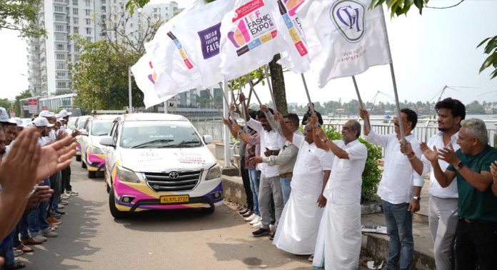 ഐ.എഫ്.എഫ് ഫാഷൻ എക്സ്പോ 2025ന്റെ ക്യാമ്പയിൻ കൊച്ചി മറൈൻ ഡ്രൈവിൽ ഐ.എഫ്.എഫ് ഫാഷൻ എക്സ്പോ 2025ന്റെ ക്യാമ്പയിൻ കൊച്ചി മറൈൻ ഡ്രൈവിൽ