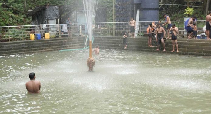ഭസ്മക്കുളം സർവ പാപനാശിനി ഭസ്മക്കുളം സർവ പാപനാശിനി