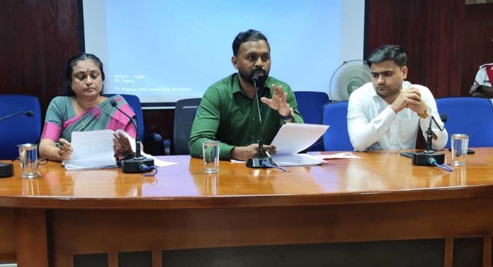 കരുതലും കൈതാങ്ങും എല്ലാ സൗകര്യങ്ങളും ഉറപ്പാക്കും : ജില്ലാ കലക്ടര് കരുതലും കൈതാങ്ങും എല്ലാ സൗകര്യങ്ങളും ഉറപ്പാക്കും : ജില്ലാ കലക്ടര്