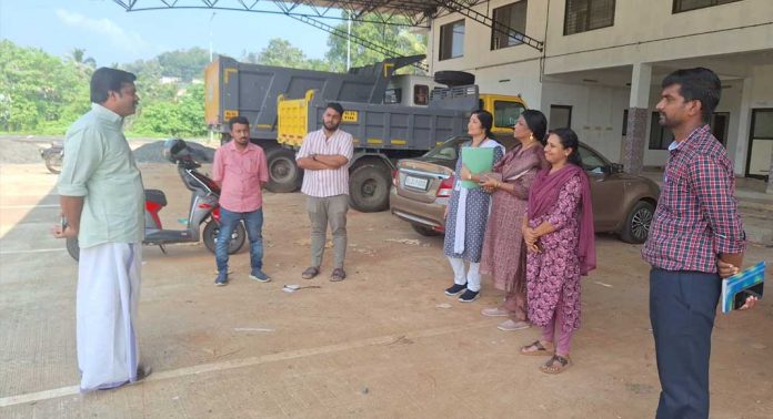 കോന്നി കെ എസ് ആർ റ്റി സി ഡിപ്പോ മാർച്ചോടെ ഗതാഗത സൗകര്യത്തിനായി തുറന്ന് നൽകും കോന്നി കെ എസ് ആർ റ്റി സി ഡിപ്പോ മാർച്ചോടെ ഗതാഗത സൗകര്യത്തിനായി തുറന്ന് നൽകും