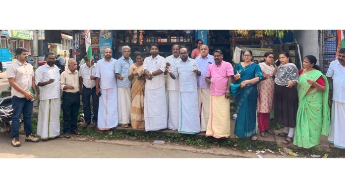 വൈദ്യുതി നിരക്ക് വർദ്ധനവ് പിൻവലിക്കണം : റിങ്കു ചെറിയാൻ വൈദ്യുതി നിരക്ക് വർദ്ധനവ് പിൻവലിക്കണം : റിങ്കു ചെറിയാൻ