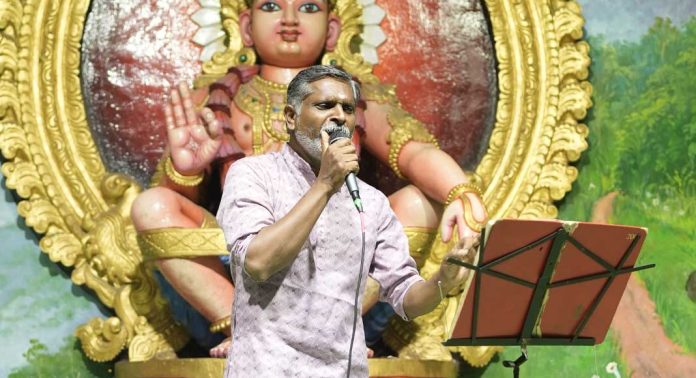 അയ്യപ്പഭക്തി ഗാനങ്ങളിലലിഞ്ഞ് സന്നിധാനം അയ്യപ്പഭക്തി ഗാനങ്ങളിലലിഞ്ഞ് സന്നിധാനം