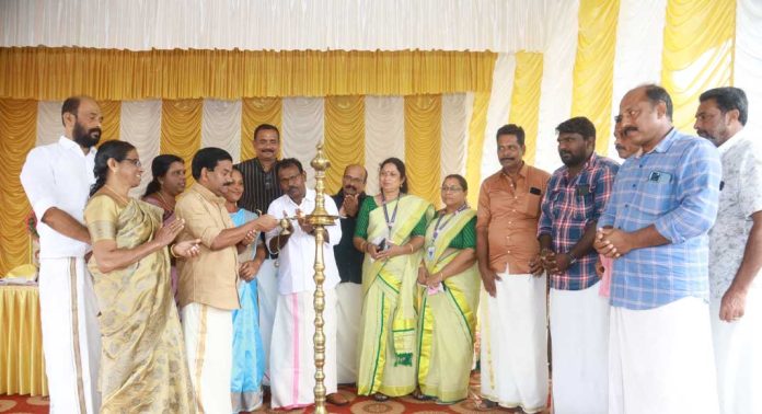 തെള്ളിയൂർക്കാവ് വൃശ്ചിക വാണിഭത്തിന് സമാപനമായി തെള്ളിയൂർക്കാവ് വൃശ്ചിക വാണിഭത്തിന് സമാപനമായി
