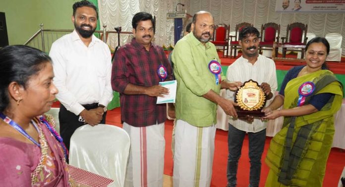 തലച്ചോറിന്റെതളര്വാതത്തിനും തളര്ത്താനാകാത്തആത്മവിശ്വാസത്തിന് ആദരം തലച്ചോറിന്റെതളര്വാതത്തിനും തളര്ത്താനാകാത്തആത്മവിശ്വാസത്തിന് ആദരം