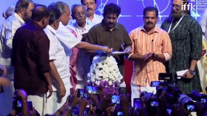 29-ാമത് കേരള രാജ്യാന്തര ചലച്ചിത്ര മേളയ്ക്ക് തിരിതെളിഞ്ഞു 29-ാമത് കേരള രാജ്യാന്തര ചലച്ചിത്ര മേളയ്ക്ക് തിരിതെളിഞ്ഞു