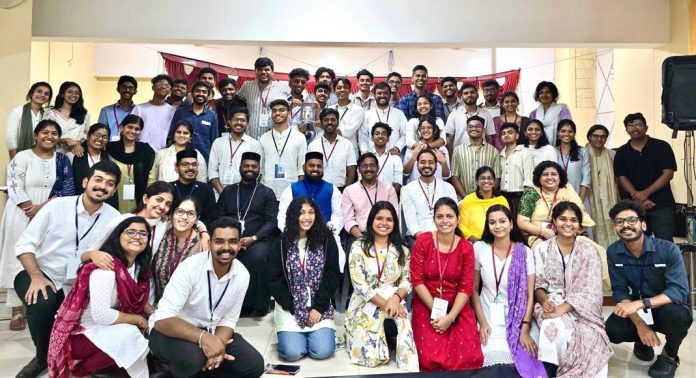 എൻക്രിസ്റ്റോ ഡേക്കേയ്റ്റിയയുമായി ക്രൈസ്റ്റ് എം.ജി.ഒ.സി.എസ്.എം പത്തു വർഷം ആഘോഷിച്ചു എൻക്രിസ്റ്റോ ഡേക്കേയ്റ്റിയയുമായി ക്രൈസ്റ്റ് എം.ജി.ഒ.സി.എസ്.എം പത്തു വർഷം ആഘോഷിച്ചു