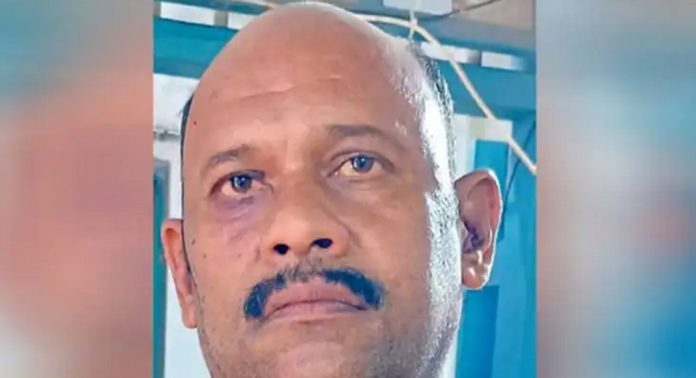 സ്ത്രീയെ കടന്നുപിടിക്കുകയും കുട്ടികള്ക്കുനേരേ നഗ്നതാപ്രദര്ശനം നടത്തുകയും പോലീസിനെ ആക്രമിക്കുകയും ചെയ്തയാള് അറസ്റ്റില് സ്ത്രീയെ കടന്നുപിടിക്കുകയും കുട്ടികള്ക്കുനേരേ നഗ്നതാപ്രദര്ശനം നടത്തുകയും പോലീസിനെ ആക്രമിക്കുകയും ചെയ്തയാള് അറസ്റ്റില്