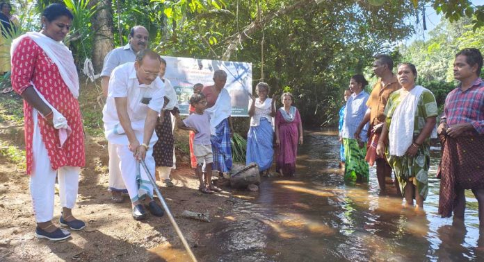 ‘ഇനി ഞാന് ഒഴുകട്ടെ’ മൂന്നാം ഘട്ടം ഓമല്ലൂര് ഗ്രാമപഞ്ചായത്തില് തുടക്കം ‘ഇനി ഞാന് ഒഴുകട്ടെ’ മൂന്നാം ഘട്ടം ഓമല്ലൂര് ഗ്രാമപഞ്ചായത്തില് തുടക്കം