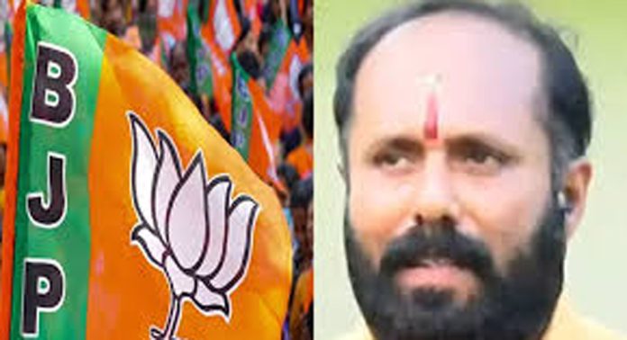 കൊടകര കുഴൽപ്പണക്കേസിൽ ബിജെപി നേതൃത്വത്തെ വീണ്ടും വെട്ടിലാക്കി തിരൂർ സതീഷ് കൊടകര കുഴൽപ്പണക്കേസിൽ ബിജെപി നേതൃത്വത്തെ വീണ്ടും വെട്ടിലാക്കി തിരൂർ സതീഷ്