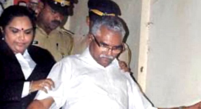 ജയിലിൽ കിടന്നാലും പെൻഷൻ ; റിട്ട. പോലീസ് ഐ.ജി. കെ. ലക്ഷ്മണ ഒരു കോടിയോളം രൂപ പെൻഷൻ വാങ്ങി ജയിലിൽ കിടന്നാലും പെൻഷൻ ; റിട്ട. പോലീസ് ഐ.ജി. കെ. ലക്ഷ്മണ ഒരു കോടിയോളം രൂപ പെൻഷൻ വാങ്ങി