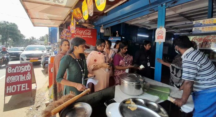 എന്ഫോഴ്സ്മെന്റ് പ്രവര്ത്തനങ്ങളുമായി തദ്ദേശ സ്വയം ഭരണ വകുപ്പ് – ശുചിത്വ മിഷന് ‘പിങ്ക് സ്ക്വാഡ്’ എന്ഫോഴ്സ്മെന്റ് പ്രവര്ത്തനങ്ങളുമായി തദ്ദേശ സ്വയം ഭരണ വകുപ്പ് – ശുചിത്വ മിഷന് ‘പിങ്ക് സ്ക്വാഡ്’