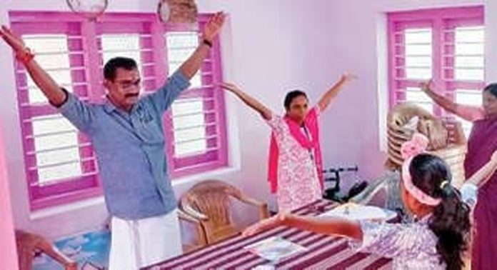 മുളക്കുഴ പഞ്ചായത്ത് മൂന്നാം വാർഡ് അങ്കണവാടി കേന്ദ്രീകരിച്ച് യോഗ ക്ലബ് രൂപവത്കരിച്ചു മുളക്കുഴ പഞ്ചായത്ത് മൂന്നാം വാർഡ് അങ്കണവാടി കേന്ദ്രീകരിച്ച് യോഗ ക്ലബ് രൂപവത്കരിച്ചു