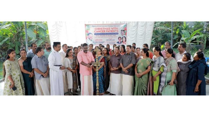 ക്രിസ്മസ് ആഘോഷ വേളയിൽ കാൻസർ രോഗികൾക്ക് സാന്ത്വനമേകി ക്രിസ്ത്യൻ വിസ്ഡം യൂട്യൂബ് ചാനലും ക്വാളിറ്റി ബ്രിക്സും ക്രിസ്മസ് ആഘോഷ വേളയിൽ കാൻസർ രോഗികൾക്ക് സാന്ത്വനമേകി ക്രിസ്ത്യൻ വിസ്ഡം യൂട്യൂബ് ചാനലും ക്വാളിറ്റി ബ്രിക്സും