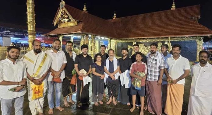 സമുദായ നേതാക്കൾ രാഷ്ട്രീയം പറയുന്നതിൽ തെറ്റില്ലെന്നു കോൺഗ്രസ് പ്രവർത്തക സമിതിയഗം രമേശ് ചെന്നിത്തല സമുദായ നേതാക്കൾ രാഷ്ട്രീയം പറയുന്നതിൽ തെറ്റില്ലെന്നു കോൺഗ്രസ് പ്രവർത്തക സമിതിയഗം രമേശ് ചെന്നിത്തല