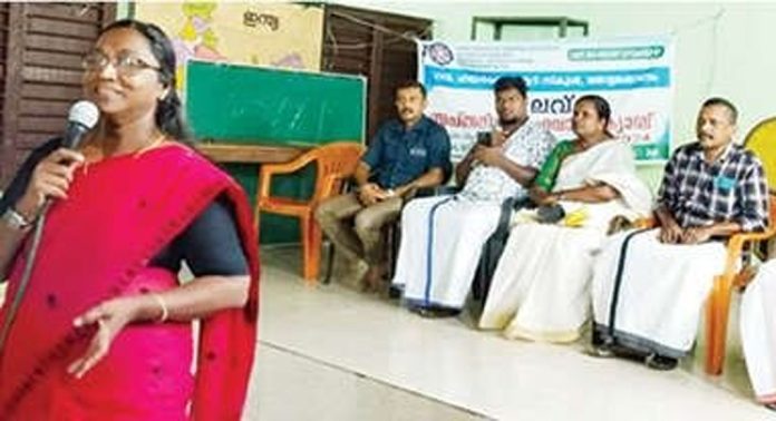 നെഹ്റു യുവകേന്ദ്രയും ചേരിക്കൽ നാട്ടരങ്ങും ചേർന്ന് അന്തർദേശീയ ഹ്യൂമൻ സോളിഡാരിറ്റി ദിനാചരണം നടത്തി നെഹ്റു യുവകേന്ദ്രയും ചേരിക്കൽ നാട്ടരങ്ങും ചേർന്ന് അന്തർദേശീയ ഹ്യൂമൻ സോളിഡാരിറ്റി ദിനാചരണം നടത്തി