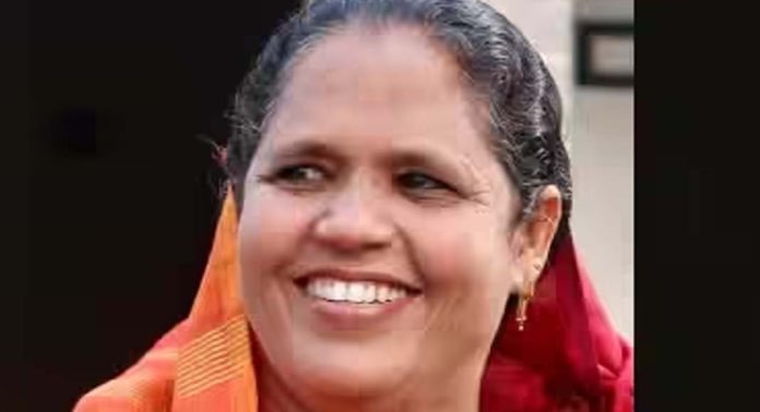 പ്രഭാത സവാരിക്ക് ഇറങ്ങിയ സ്ത്രീ വാഹനമിടിച്ച് മരിച്ചു പ്രഭാത സവാരിക്ക് ഇറങ്ങിയ സ്ത്രീ വാഹനമിടിച്ച് മരിച്ചു