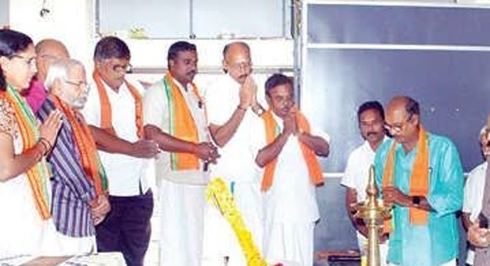 കേരള പെൻഷനേഴ്സ് സംഘ് പത്തനംതിട്ട ജില്ലാ സമ്മേളനം ഉദ്ഘാടനം ചെയ്തു കേരള പെൻഷനേഴ്സ് സംഘ് പത്തനംതിട്ട ജില്ലാ സമ്മേളനം ഉദ്ഘാടനം ചെയ്തു