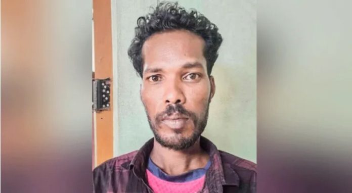 വീടിന്റെ വാതിൽ തകർത്ത് മോഷണശ്രമം ; പ്രതി പിടിയിൽ വീടിന്റെ വാതിൽ തകർത്ത് മോഷണശ്രമം ; പ്രതി പിടിയിൽ