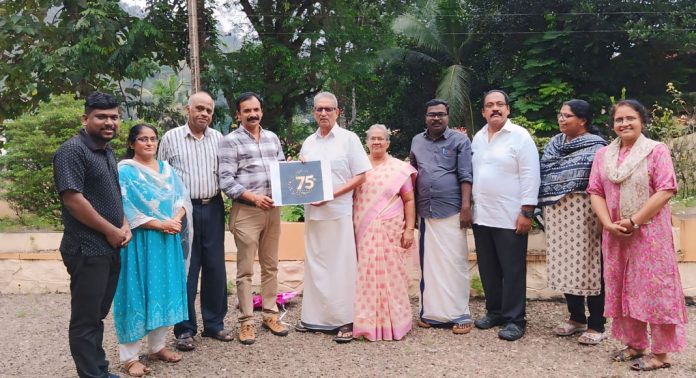 ചെല്ലയ്ക്കാട് സെന്റ് തോമസ് എല്.പി സ്കൂള് ജൂബിലി ആഘോഷത്തിന്റെ ഭാഗമായി ലോഗോ പ്രകാശനം ചെയ്തു ചെല്ലയ്ക്കാട് സെന്റ് തോമസ് എല്.പി സ്കൂള് ജൂബിലി ആഘോഷത്തിന്റെ ഭാഗമായി ലോഗോ പ്രകാശനം ചെയ്തു