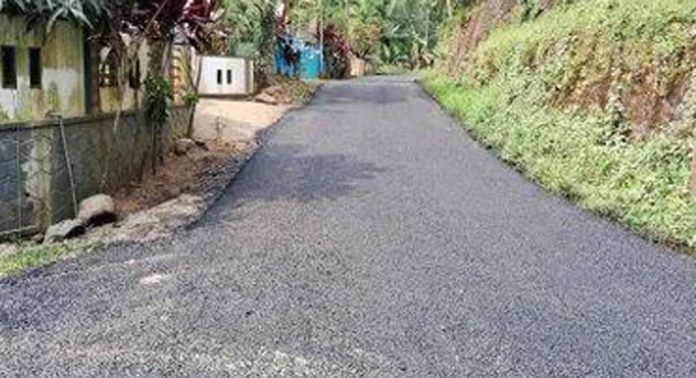 കോട്ടാങ്ങൽ- ചുങ്കപ്പാറ സി.കെ റോഡിന്റെ ആദ്യഘട്ട ബി.എം ആൻഡ് ബി.സി ടാറിംഗ് പൂർത്തിയായി കോട്ടാങ്ങൽ- ചുങ്കപ്പാറ സി.കെ റോഡിന്റെ ആദ്യഘട്ട ബി.എം ആൻഡ് ബി.സി ടാറിംഗ് പൂർത്തിയായി