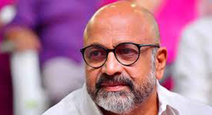 ബലാത്സംഗക്കേസിൽ അറസ്റ്റിലായ നടൻ സിദ്ദിഖിന് സുപ്രീം കോടതി സംരക്ഷണത്തിന് ശേഷം ജാമ്യം ലഭിച്ചു ബലാത്സംഗക്കേസിൽ അറസ്റ്റിലായ നടൻ സിദ്ദിഖിന് സുപ്രീം കോടതി സംരക്ഷണത്തിന് ശേഷം ജാമ്യം ലഭിച്ചു