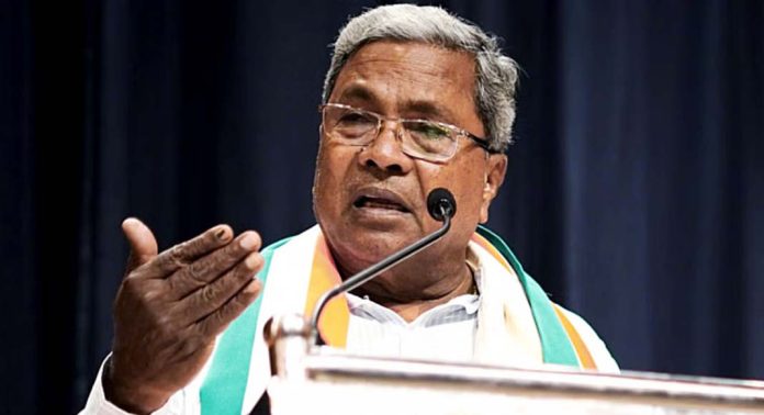കേരള സർക്കാരിന്റെ മലയാള ഭാഷാ ബില്ലിനെതിരെ പ്രതിഷേധം ശക്തമാക്കി കർണാടക കേരള സർക്കാരിന്റെ മലയാള ഭാഷാ ബില്ലിനെതിരെ പ്രതിഷേധം ശക്തമാക്കി കർണാടക