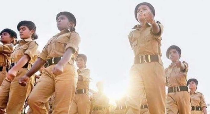 സ്റ്റുഡൻറ് പോലീസ് കേഡറ്റുകളെ പരിശീലിപ്പിക്കുന്ന അധ്യാപകർക്കും പോലീസുകാർക്കും രണ്ട് വർഷമായി പ്രതിഫലമില്ല സ്റ്റുഡൻറ് പോലീസ് കേഡറ്റുകളെ പരിശീലിപ്പിക്കുന്ന അധ്യാപകർക്കും പോലീസുകാർക്കും രണ്ട് വർഷമായി പ്രതിഫലമില്ല