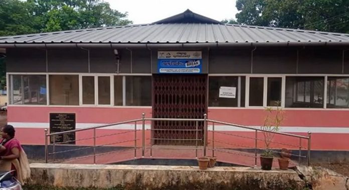 ഉദ്ഘാടനം കഴിഞ്ഞിട്ട് മൂന്ന് വര്ഷം ; തിരുമൂലപുരം ടേക്ക് എ ബ്രേക്ക് വിശ്രമകേന്ദ്രം അടഞ്ഞു തന്നെ ഉദ്ഘാടനം കഴിഞ്ഞിട്ട് മൂന്ന് വര്ഷം ; തിരുമൂലപുരം ടേക്ക് എ ബ്രേക്ക് വിശ്രമകേന്ദ്രം അടഞ്ഞു തന്നെ