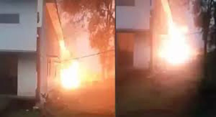 തിരുവല്ല പമ്പ് ഹൗസിലെ തീപിടുത്തം ; ലക്ഷങ്ങളുടെ നഷ്ടം തിരുവല്ല പമ്പ് ഹൗസിലെ തീപിടുത്തം ; ലക്ഷങ്ങളുടെ നഷ്ടം