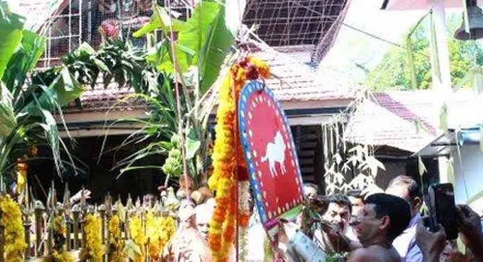 ചക്കുളത്തുകാവ് ഭഗവതി ക്ഷേത്രത്തിലെ പന്ത്രണ്ട് നോയമ്പ് മഹോത്സവത്തിന് കൊടിയേറി ചക്കുളത്തുകാവ് ഭഗവതി ക്ഷേത്രത്തിലെ പന്ത്രണ്ട് നോയമ്പ് മഹോത്സവത്തിന് കൊടിയേറി