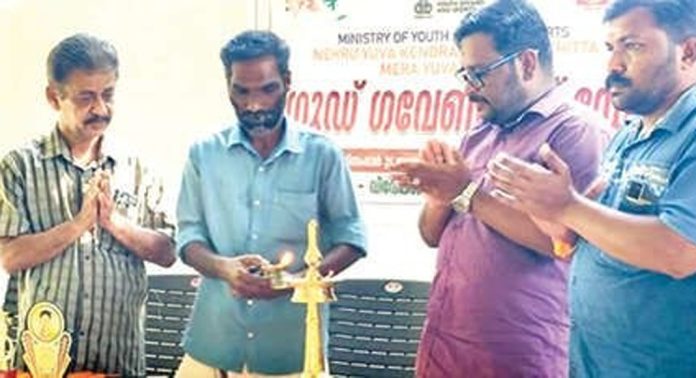 പത്തനംതിട്ട നെഹ്റു യുവകേന്ദ്രയും തട്ടയിൽ വിവേകാനന്ദ സാംസ്കാരിക വേദിയും ചേർന്ന് അടൽ ബിഹാരി വാജ്പേയി ജന്മദിനാഘോഷം നടത്തി പത്തനംതിട്ട നെഹ്റു യുവകേന്ദ്രയും തട്ടയിൽ വിവേകാനന്ദ സാംസ്കാരിക വേദിയും ചേർന്ന് അടൽ ബിഹാരി വാജ്പേയി ജന്മദിനാഘോഷം നടത്തി