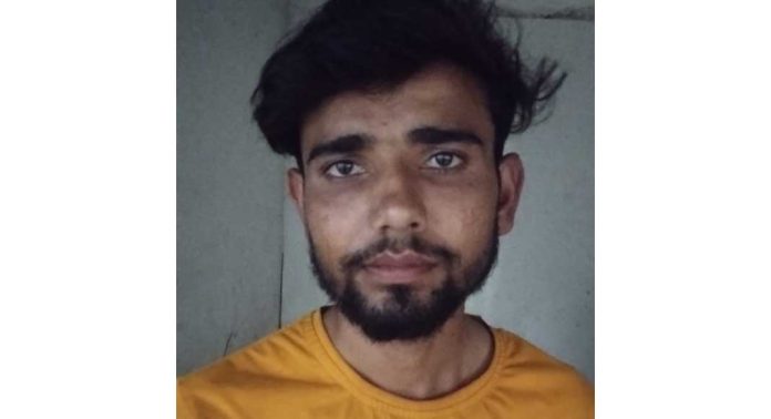 അഞ്ചേമുക്കാൽ കിലോയോളം കഞ്ചാവുമായി അന്യസംസ്ഥാന തൊഴിലാളി പിടിയിൽ അഞ്ചേമുക്കാൽ കിലോയോളം കഞ്ചാവുമായി അന്യസംസ്ഥാന തൊഴിലാളി പിടിയിൽ