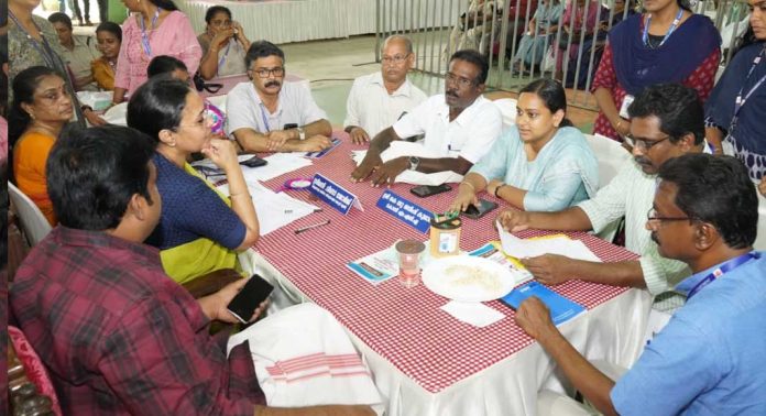 പോരാട്ടത്തിന് വയസ് 20 ; അദാലത്തില് പരിഹരിച്ച് മന്ത്രി വീണാ ജോര്ജ് പോരാട്ടത്തിന് വയസ് 20 ; അദാലത്തില് പരിഹരിച്ച് മന്ത്രി വീണാ ജോര്ജ്