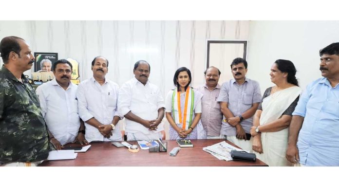 ഡോ. ഷമാ മുഹമ്മദിന് സ്വീകരണം നല്കി ഡോ. ഷമാ മുഹമ്മദിന് സ്വീകരണം നല്കി