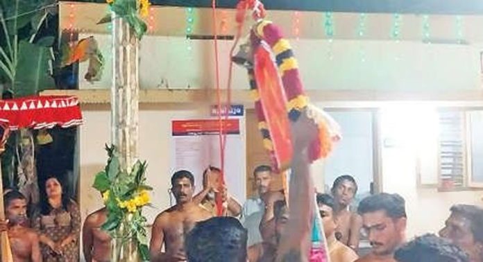 ആറാട്ടുപുഴ നല്ലാണിക്കൽ ഉണിശ്ശേരിൽ ദേവീക്ഷേത്രത്തിൽ മകരപ്പൂര ഉത്സവത്തിന് കൊടിയേറി ആറാട്ടുപുഴ നല്ലാണിക്കൽ ഉണിശ്ശേരിൽ ദേവീക്ഷേത്രത്തിൽ മകരപ്പൂര ഉത്സവത്തിന് കൊടിയേറി