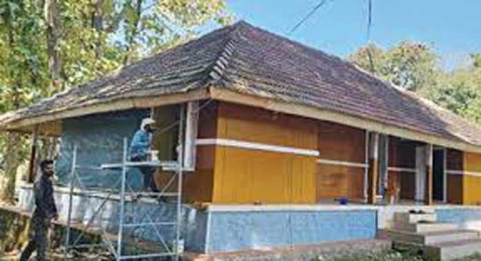 പരിമിതികളുടെ നടുവില് ളാഹ സത്രം പരിമിതികളുടെ നടുവില് ളാഹ സത്രം