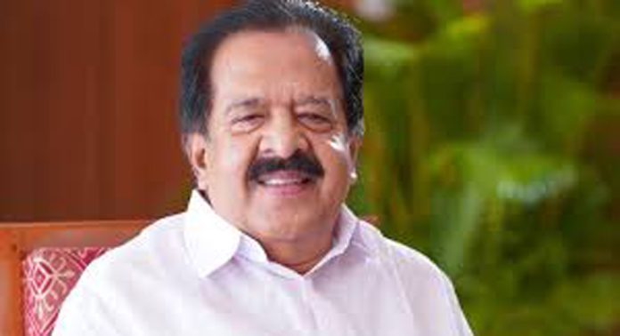 പത്തനംതിട്ടയിലെ മുസ്ലീം മത പണ്ഡിത വിദ്യാർത്ഥികളുടെ സനദ് ദാന മഹാ സമ്മേളന ഉദ്ഘാടനത്തിലും രമേശ് ചെന്നിത്തല പത്തനംതിട്ടയിലെ മുസ്ലീം മത പണ്ഡിത വിദ്യാർത്ഥികളുടെ സനദ് ദാന മഹാ സമ്മേളന ഉദ്ഘാടനത്തിലും രമേശ് ചെന്നിത്തല