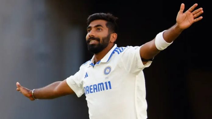 ചരിത്രനേട്ടവുമായി ഇന്ത്യന് പേസര് ജസ്പ്രീത് ബുംറ ചരിത്രനേട്ടവുമായി ഇന്ത്യന് പേസര് ജസ്പ്രീത് ബുംറ
