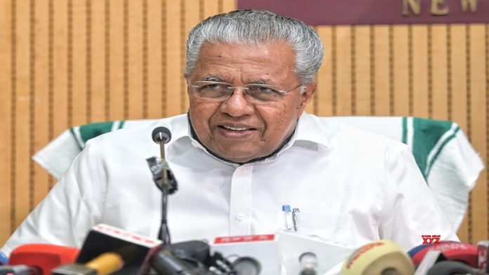 കോണ്ഗ്രസ് വര്ഗീയ പാര്ട്ടികളുമായി കൂട്ടുകൂടി തകര്ന്നുവെന്ന് മുഖ്യമന്ത്രി കോണ്ഗ്രസ് വര്ഗീയ പാര്ട്ടികളുമായി കൂട്ടുകൂടി തകര്ന്നുവെന്ന് മുഖ്യമന്ത്രി