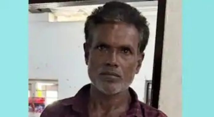 ക്ഷേത്രത്തിൽ അതിക്രമിച്ചു കാണിക്കവഞ്ചികൾ അടിച്ചുതകര്ത്ത് മോഷണം ; പ്രതി പിടിയിൽ ക്ഷേത്രത്തിൽ അതിക്രമിച്ചു കാണിക്കവഞ്ചികൾ അടിച്ചുതകര്ത്ത് മോഷണം ; പ്രതി പിടിയിൽ