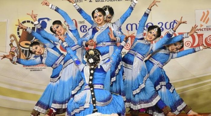 63ാമത് സംസ്ഥാന സ്കൂള് കലോത്സവത്തിന് നാളെ കൊടിയിറങ്ങും ; സമാപനസമ്മേളനം പ്രതിപക്ഷനേതാവ് വി.ഡി.സതീശന് ഉദ്ഘാടനം ചെയ്യും 63ാമത് സംസ്ഥാന സ്കൂള് കലോത്സവത്തിന് നാളെ കൊടിയിറങ്ങും ; സമാപനസമ്മേളനം പ്രതിപക്ഷനേതാവ് വി.ഡി.സതീശന് ഉദ്ഘാടനം ചെയ്യും