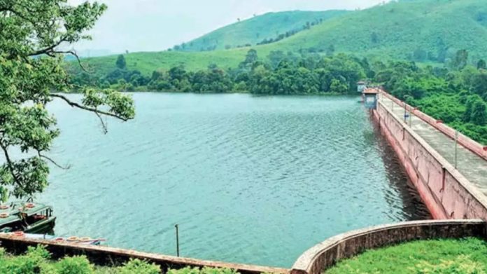 മുല്ലപ്പെരിയാർ അണക്കെട്ടിൻ്റെ സുരക്ഷ ഹര്ജി ; കേന്ദ്രത്തിന് സുപ്രീം കോടതിയുടെ നോട്ടീസ് മുല്ലപ്പെരിയാർ അണക്കെട്ടിൻ്റെ സുരക്ഷ ഹര്ജി ; കേന്ദ്രത്തിന് സുപ്രീം കോടതിയുടെ നോട്ടീസ്