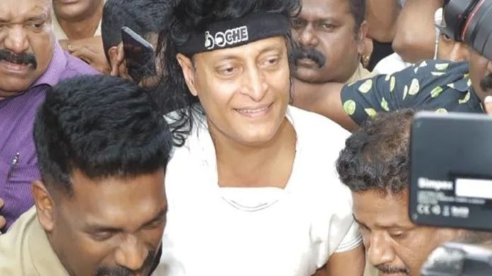 ബോബി ചെമ്മണ്ണൂർ ഇന്ന് വീണ്ടും ജാമ്യാപേക്ഷ നൽകും ബോബി ചെമ്മണ്ണൂർ ഇന്ന് വീണ്ടും ജാമ്യാപേക്ഷ നൽകും