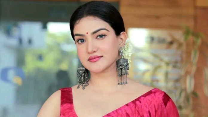 സിനിമയ്ക്ക് വേണ്ടിയുള്ള പ്രമോഷനാണ് ഇപ്പോള് നടക്കുന്നതെന്ന് ചിലര് പറയുന്നത് വിഷമിപ്പിച്ചു : നടി ഹണി റോസ് സിനിമയ്ക്ക് വേണ്ടിയുള്ള പ്രമോഷനാണ് ഇപ്പോള് നടക്കുന്നതെന്ന് ചിലര് പറയുന്നത് വിഷമിപ്പിച്ചു : നടി ഹണി റോസ്